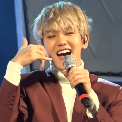 边伯贤。原截乔礼。