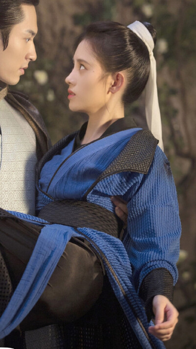 鞠婧祎韩芸汐壁纸