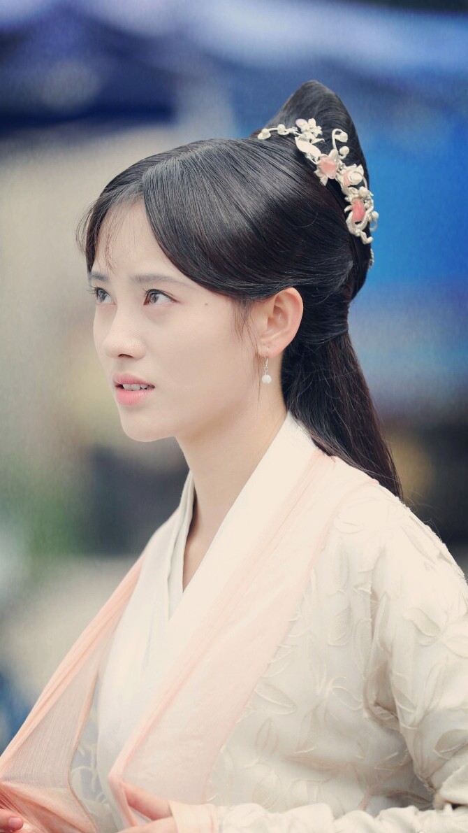 鞠婧祎韩芸汐壁纸