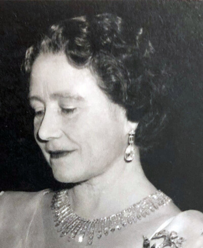 Elizabeth， the Queen Mother ​​​