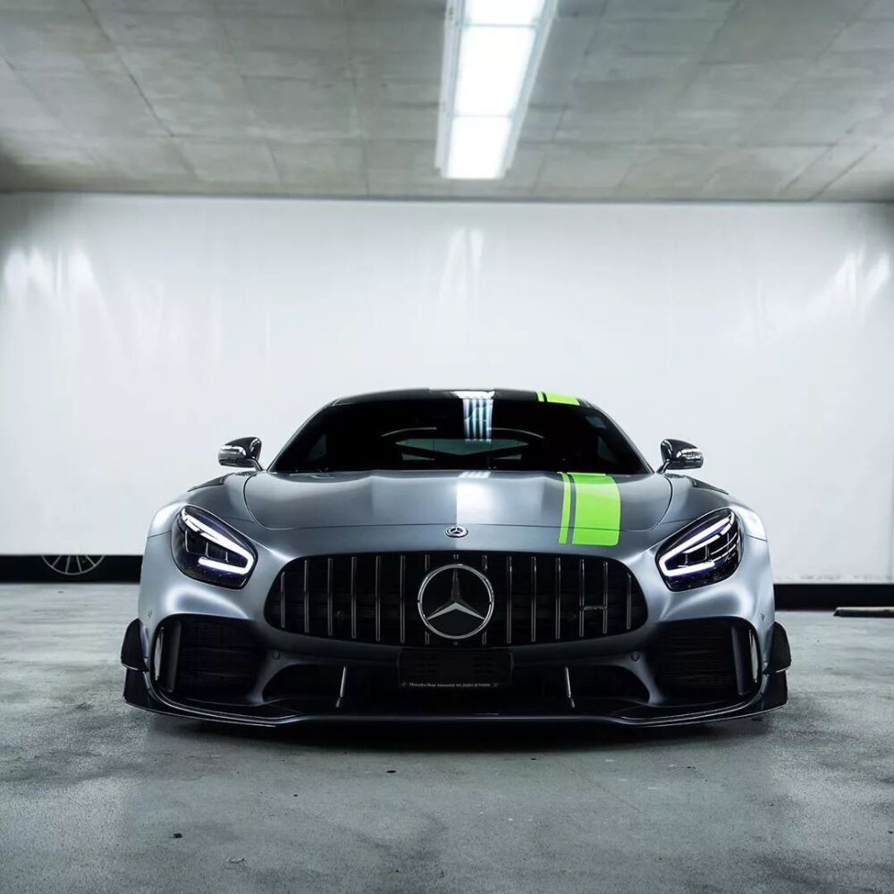 Mercedes-Benz AMG GT-R