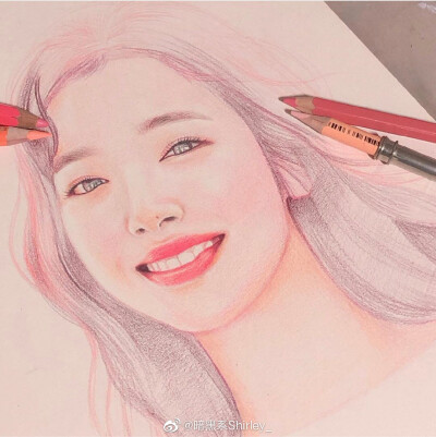 崔雪莉（Sulli、최진리，1994年3月29日—2019年10月14日），出生于韩国釜山，韩国女歌手、演员、主持人，毕业于首尔表演艺术中学。