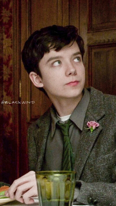 Asa Butterfield 