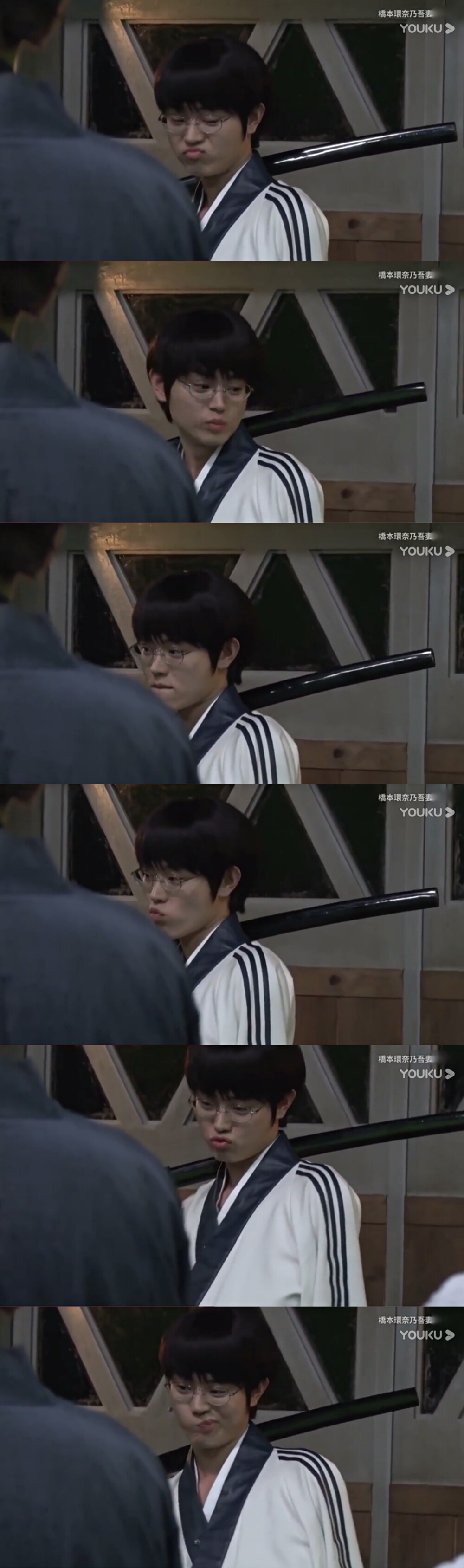 成为菅田将晖女朋友的十个条件:
“开朗”
“爱笑”
“接受自己”
“不畏惧新鲜事物”
“勇于尝试”
“喜欢漫画”
“爱看电影”
“爱吃”
“喜欢聊天”
然后是最后的条件……
“喜欢我”
