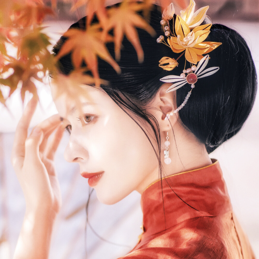 朱颜短怎堪岁月荏苒