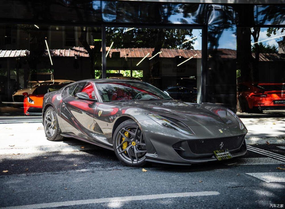 Ferrari 812 Super fast