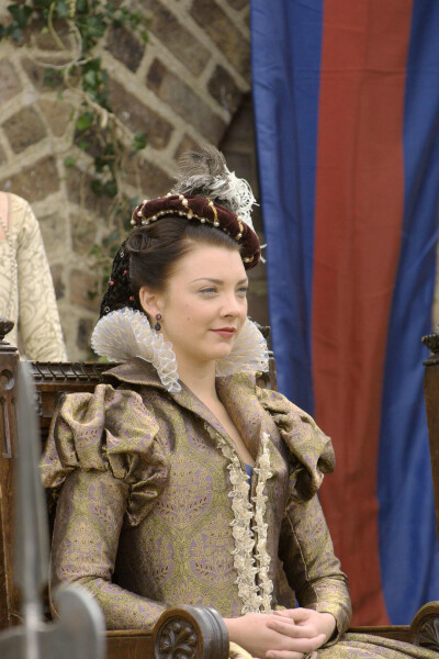 Natalie Dormer/Anne Boleyn/The Tudors/Queen
娜塔莉多默尔/小玫瑰/安妮博林/都铎王朝
