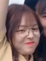 炒鸡阔耐的草莓果酱小姐姐