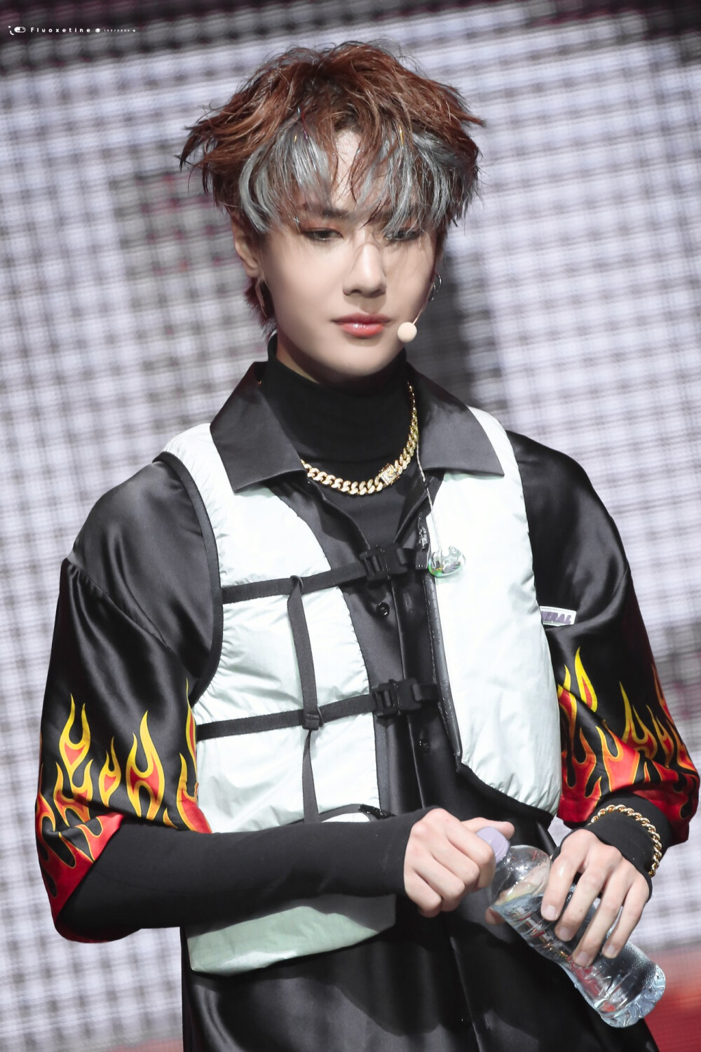 190602 乐华娱乐家族演唱会 @UNIQ-王一博 cr:logo
