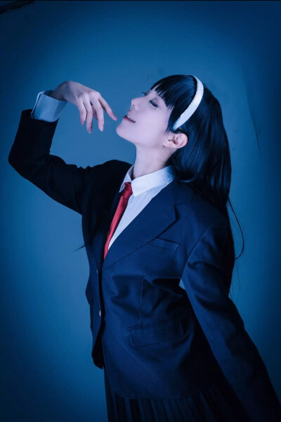 第五人格 梦之女巫
联动 伊藤润二 川上富江
Coser 推特 神崎愛美