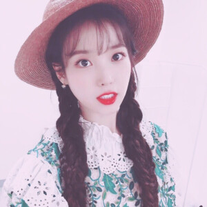 IU
陈姒