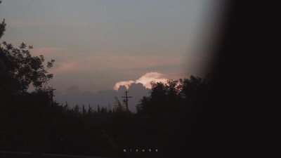 背景图 二转 自取 关注