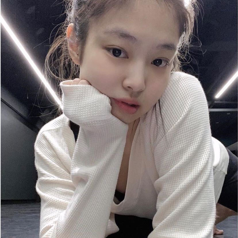 Jennie头像
