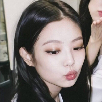 Jennie头像
