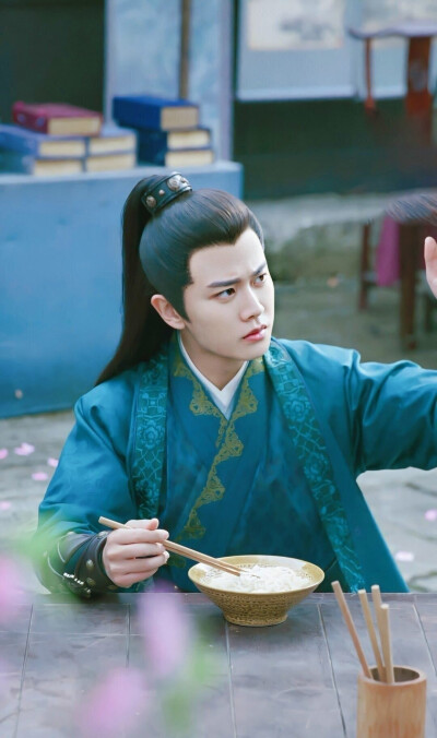 古装剧《锦衣之下》任嘉伦饰演陆绎 手机壁纸