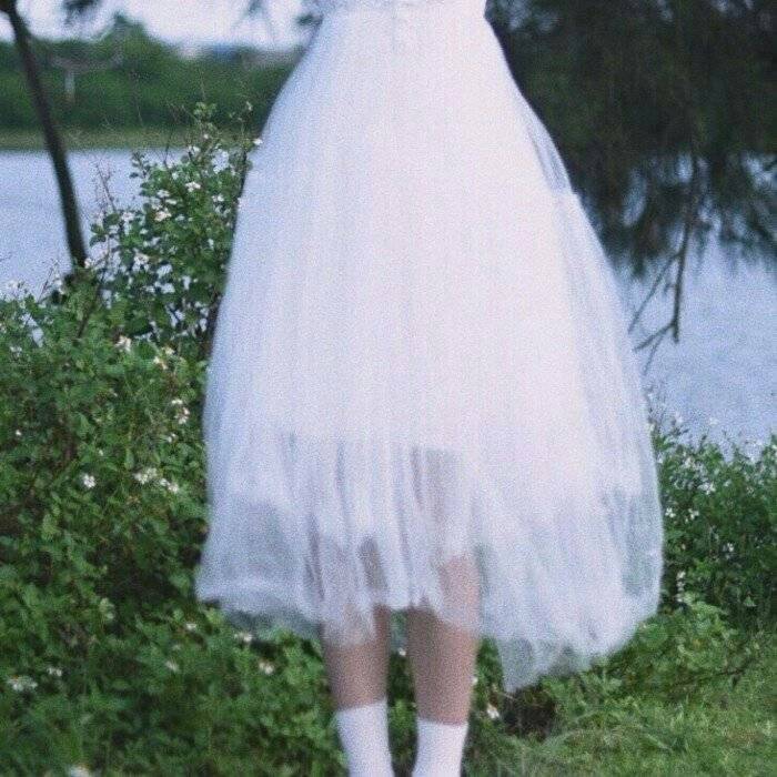 ᶜʳᵒˢˢ ᵗʰᵉ ˢᵗᵃʳˢ ᵒᵛᵉʳ ᵗʰᵉ ᵐᵒᵒⁿ ᵗᵒ ᵐᵉᵉᵗ ʸᵒᵘʳ ᵇᵉᵗᵗᵉʳ ˢᵉˡᶠ.
跨过星河迈过月亮去迎接更好的自己.
