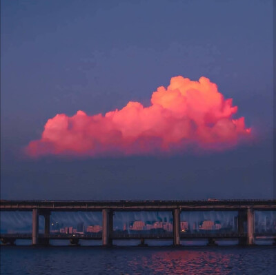 ins 微信背景
女孩子天生就要和浪漫划等号(^▽^)o