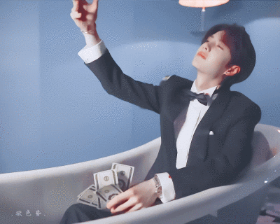 GQ智族时尚短片 截修 @UNIQ-王一博(BIG SHOTS) cr:欲色昏