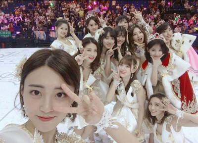 SNH48 NII合照
17年的盛世
再见了恩兔
再见了我的初心