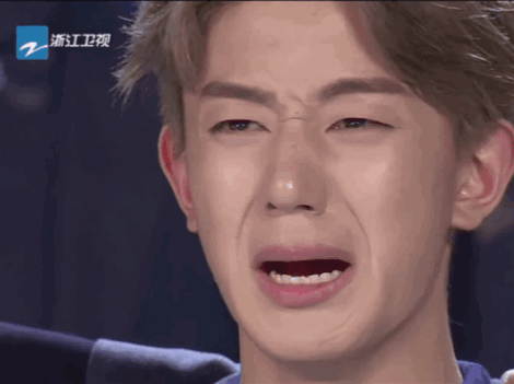 那些年明星出糗的动图，笑到头掉王俊凯 王一博 朱正廷 夏之光 王源 王嘉尔