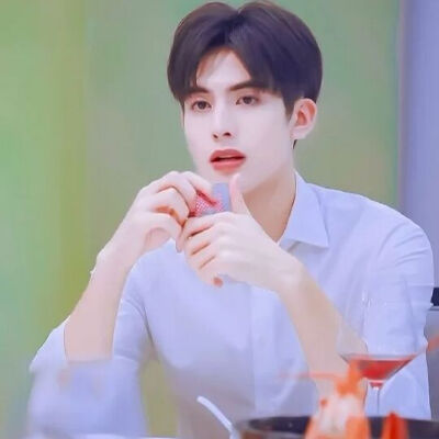 宋威龙
二传注明堆糖温柔逻辑禁二改