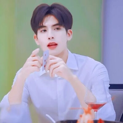 宋威龙
二传注明堆糖温柔逻辑禁二改