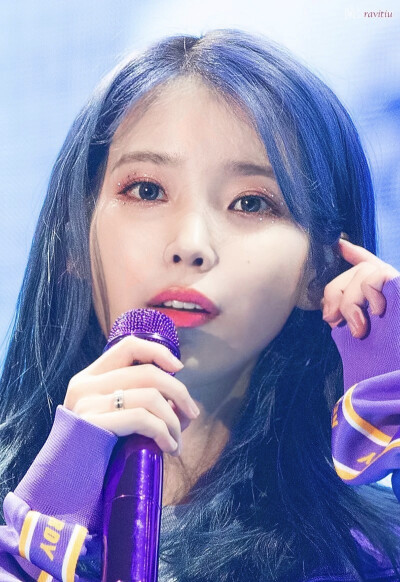 IU