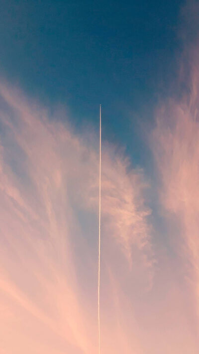 “山月不知心里事，水风空落眼前花”
