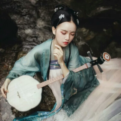 闺蜜古风头像 ❤️（图源网络侵者V删 ）