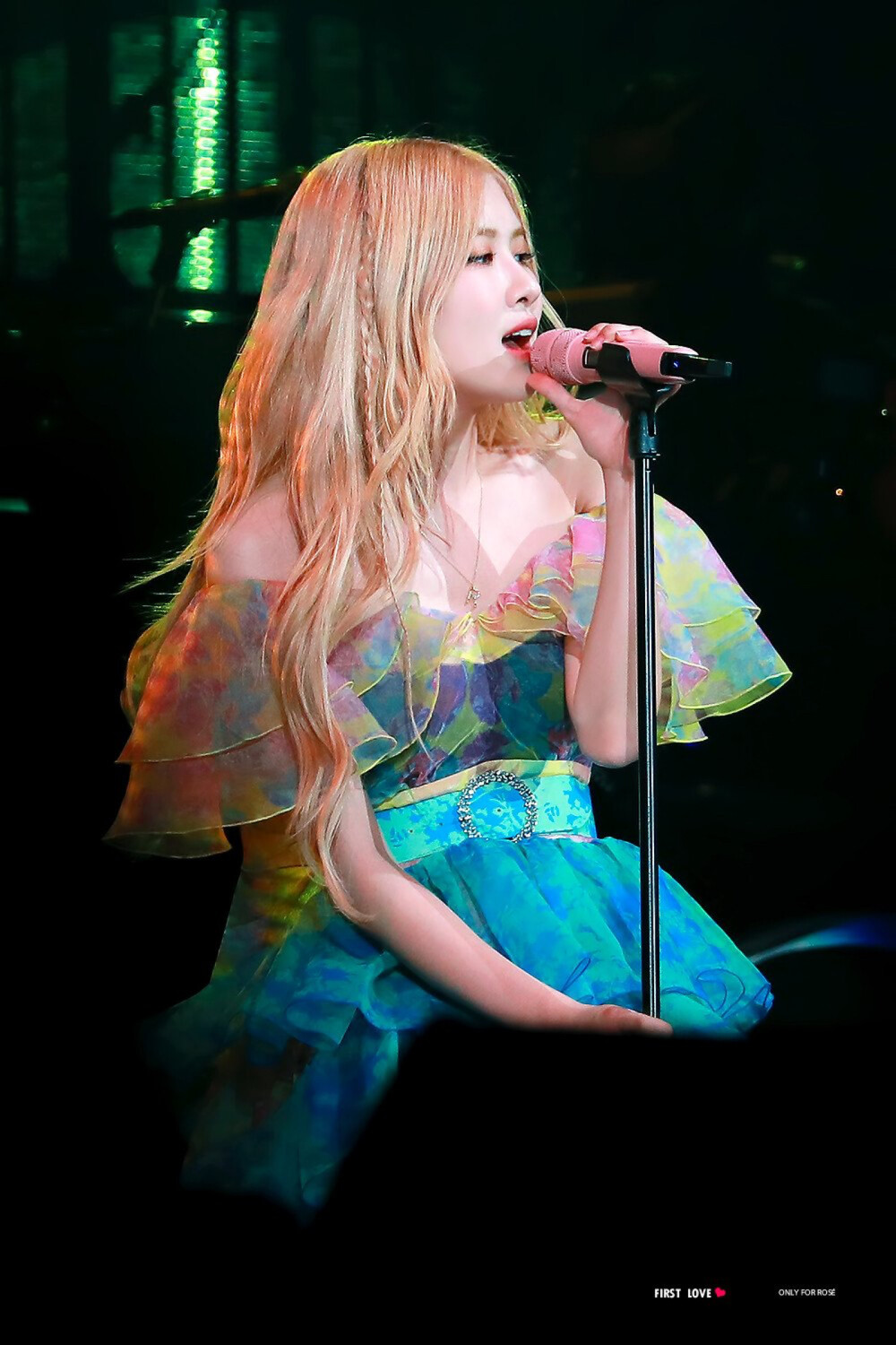 BLACKPINK朴彩英ROSÉ