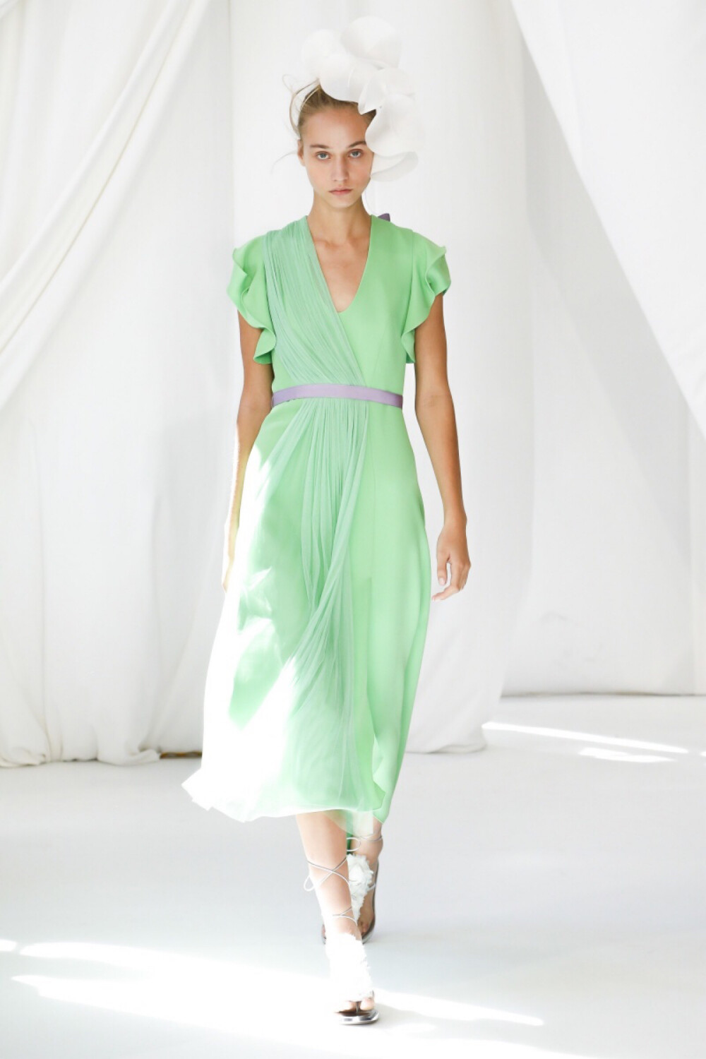 Delpozo 2019伦敦时装周春夏高级成衣发布秀