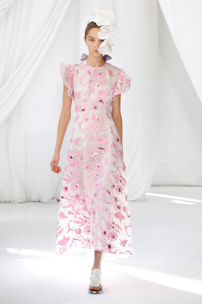 Delpozo 2019伦敦时装周春夏高级成衣发布秀