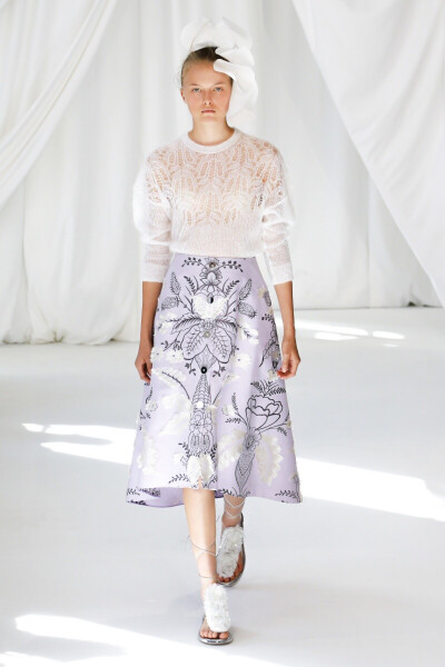 Delpozo 2019伦敦时装周春夏高级成衣发布秀