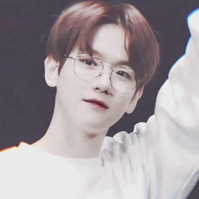 边伯贤头像by程述。