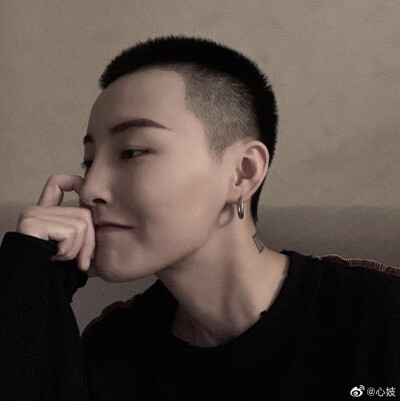 优质男头/男生头像 / 侧脸/优质
二传注明江奈恩