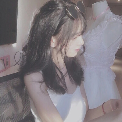 御姐头像，超精致，拿图点赞，禁修改