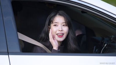 IU