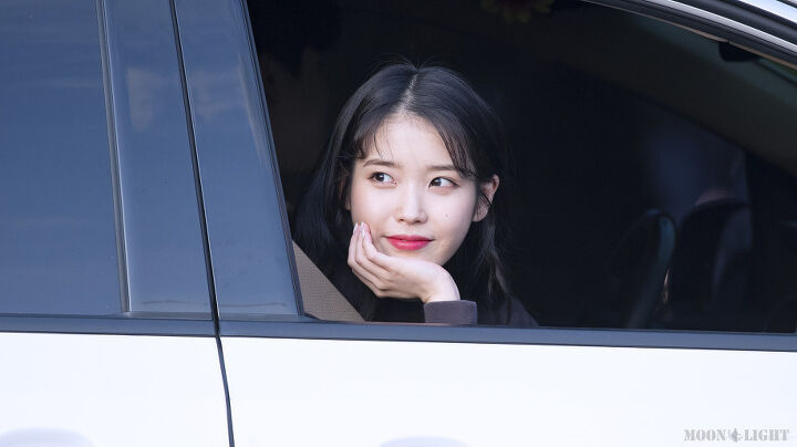 IU