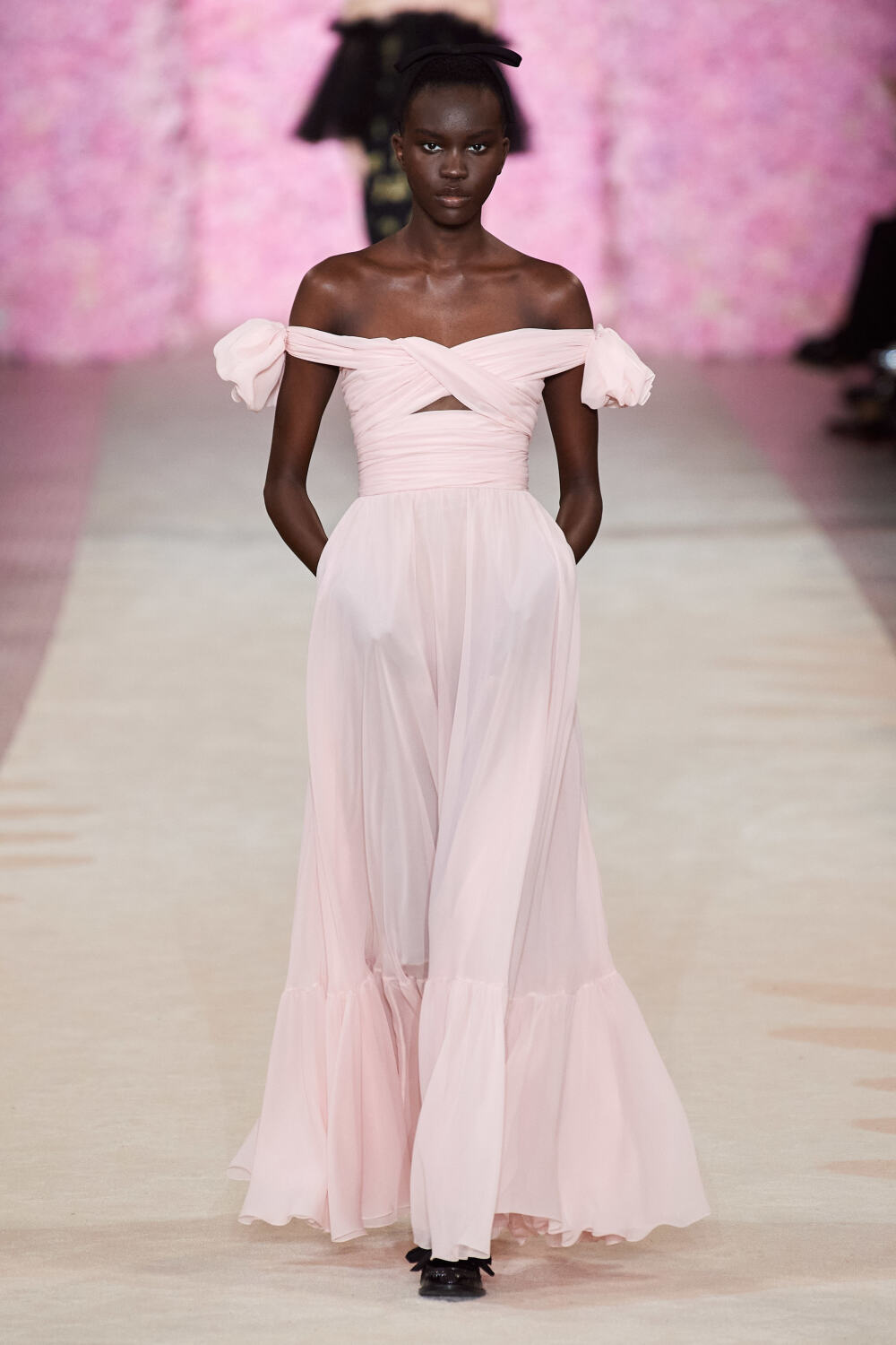 Giambattista Valli Fall 2020 Ready-to-Wear