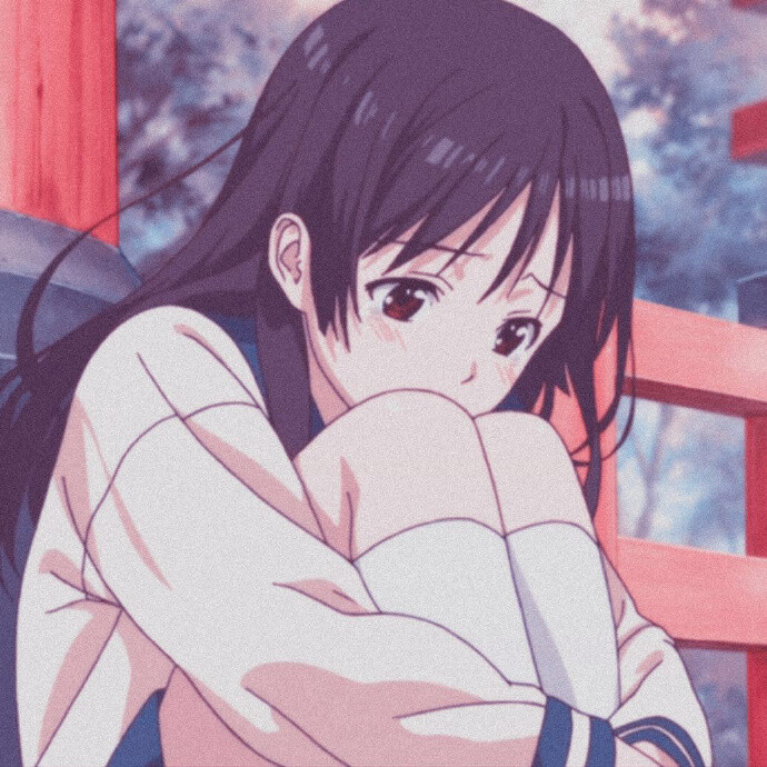 做个少女 永远怀春 诗装在心里 奶油抹在脸上♡