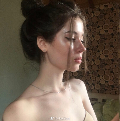 御姐 欧美女头 性感
V:asyhl9t