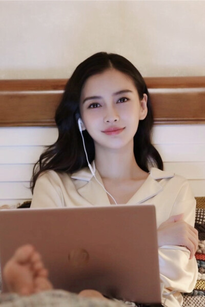 『创业时代』
♡那蓝
♀杨颖