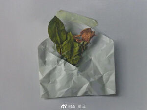 安娜·安彻（Anna Ancher，1859-1935）丹麦印象派女性画家，斯卡恩（Skagen）
画派代表人物，也是唯一来自本地的斯卡恩画家社团成员。作品多以北欧海滨城市的家庭日常生活为主题，她在作品中不断创新光色运用和构图布局。

她的丈夫迈克尔·安彻（Michael Ancher，1849-1927）也是丹麦著名画家，安娜是斯卡恩一家酒店老板的女儿，迈克尔是她的家庭教师，两人因绘画相识相恋。后来，安娜的声望超过了迈克尔。
安娜·安彻被认为是丹麦艺术的代表，是丹麦的骄傲，她和丈夫的画像被印在丹麦最大面值货币1000克朗上面。