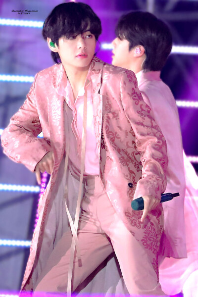 “爱就是要小心翼翼”——金泰亨