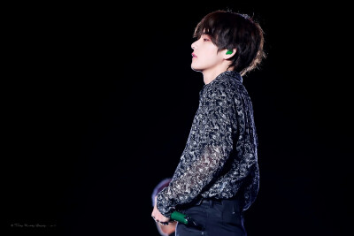 “爱就是要小心翼翼”——金泰亨