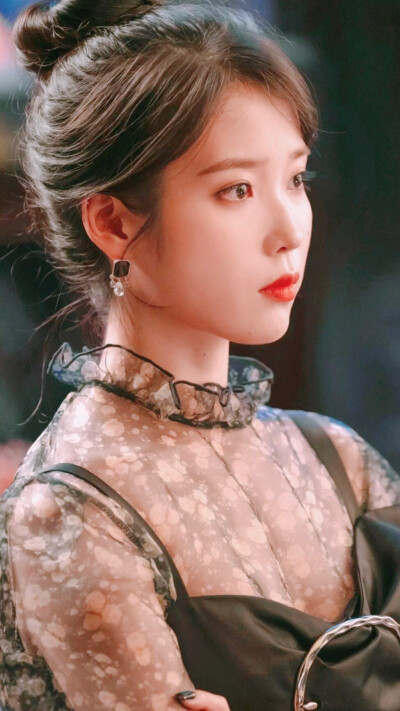 李知恩—IU