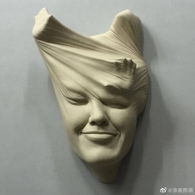 超现实主义雕塑
Johnson Tsang ​​