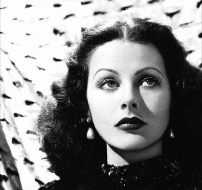 Hedy Lamarr ​​​
海蒂拉玛