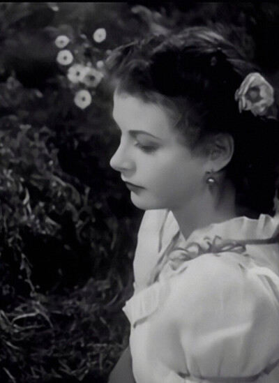 Hedy Lamarr ​​​
海蒂拉玛