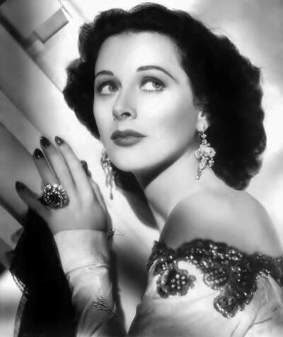 Hedy Lamarr ​​​
海蒂拉玛